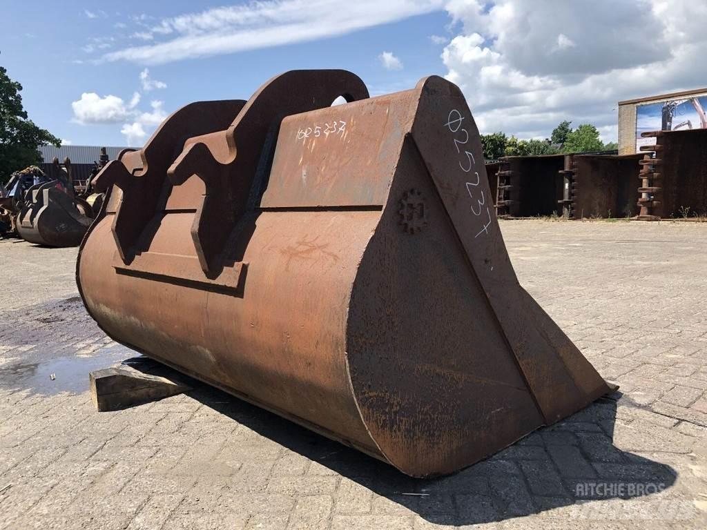  Onbekend NG-5-2200 Buckets