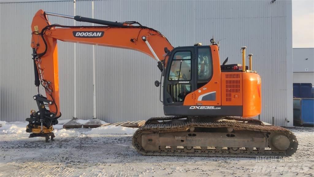 Doosan DX235LCR-5 Crawler excavators