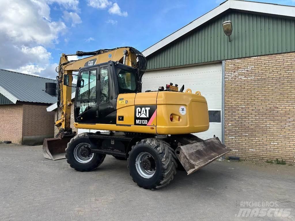 CAT M313D Wheeled excavators