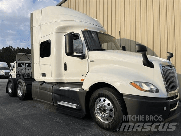 International LT Truck Tractor Units