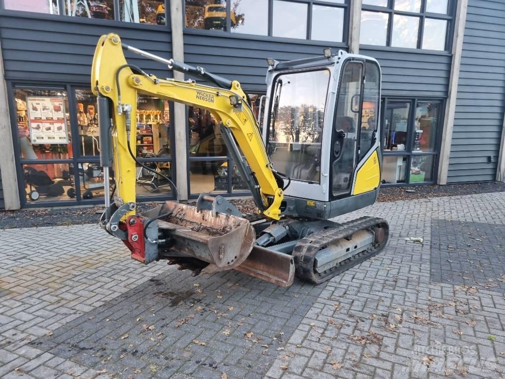Wacker Neuson ET 24 Mini excavators < 7t