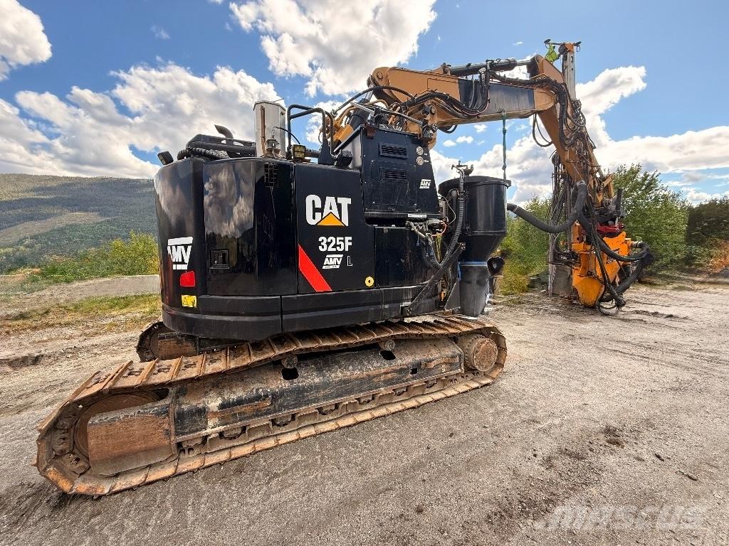 CAT 325 FL CR Special excavators