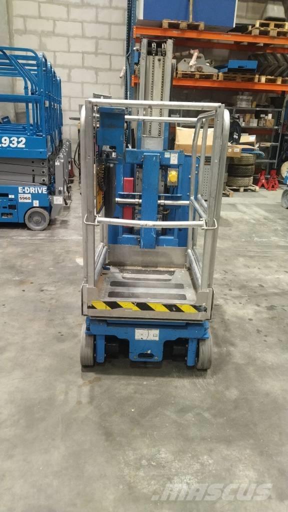 Genie GR 20 Vertical mast lifts