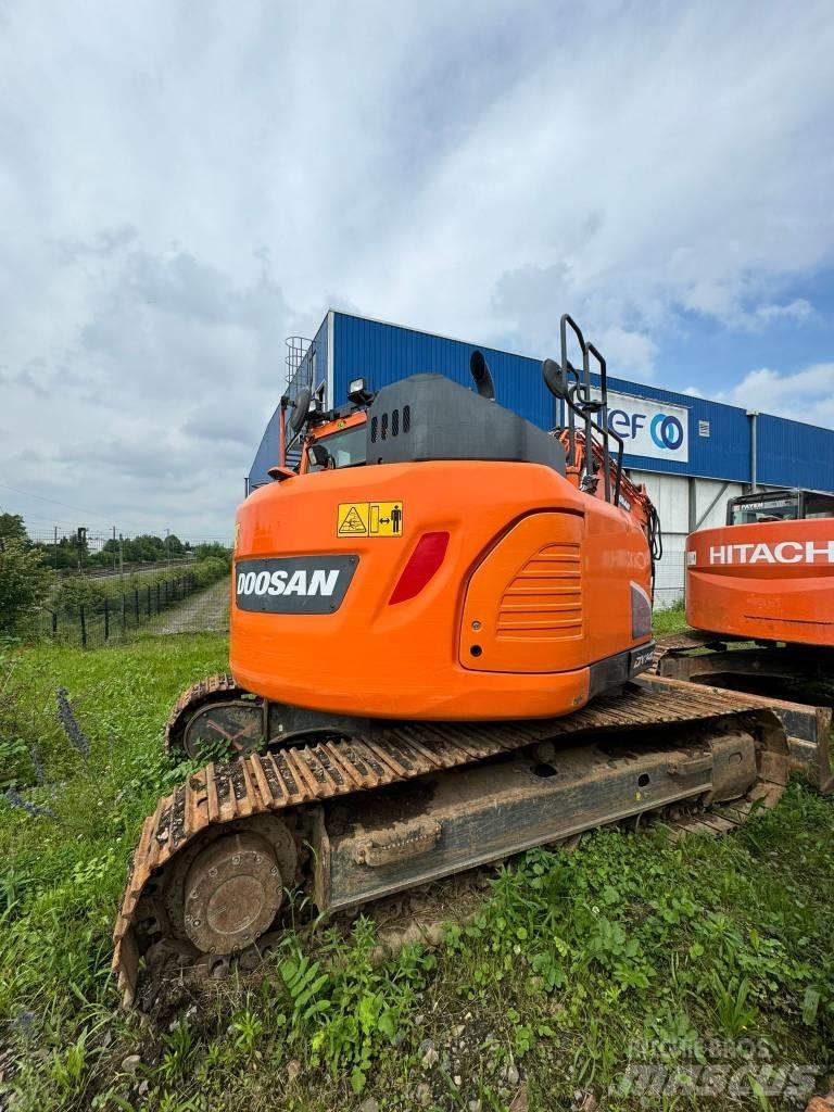Doosan DX 140 LCR Crawler excavators