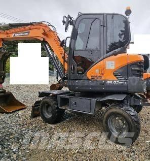 Doosan DX65W Wheeled excavators