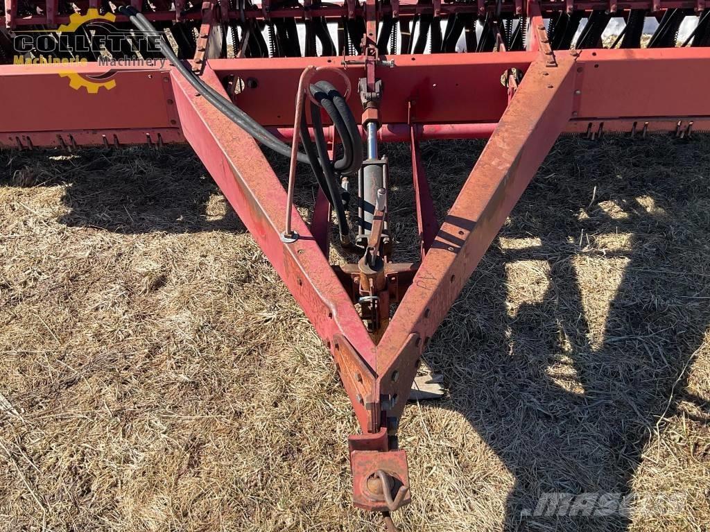 Case IH 5100 Drills