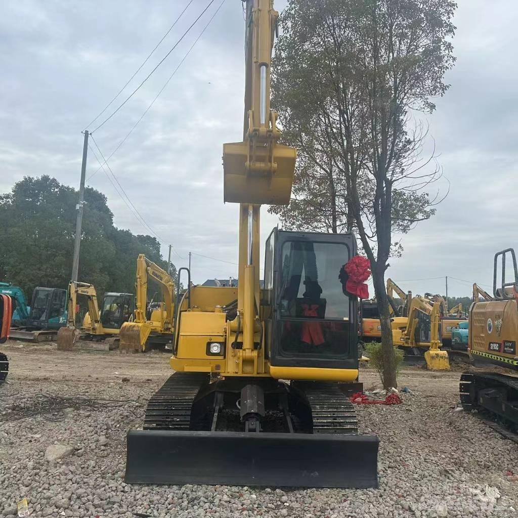 Komatsu PC 70 Mini excavators < 7t