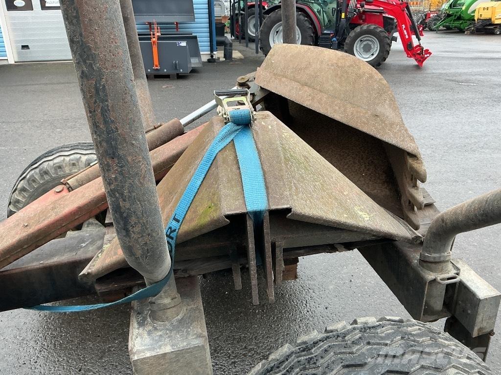 Patu + Tume 1800 MV70 Forest trailers