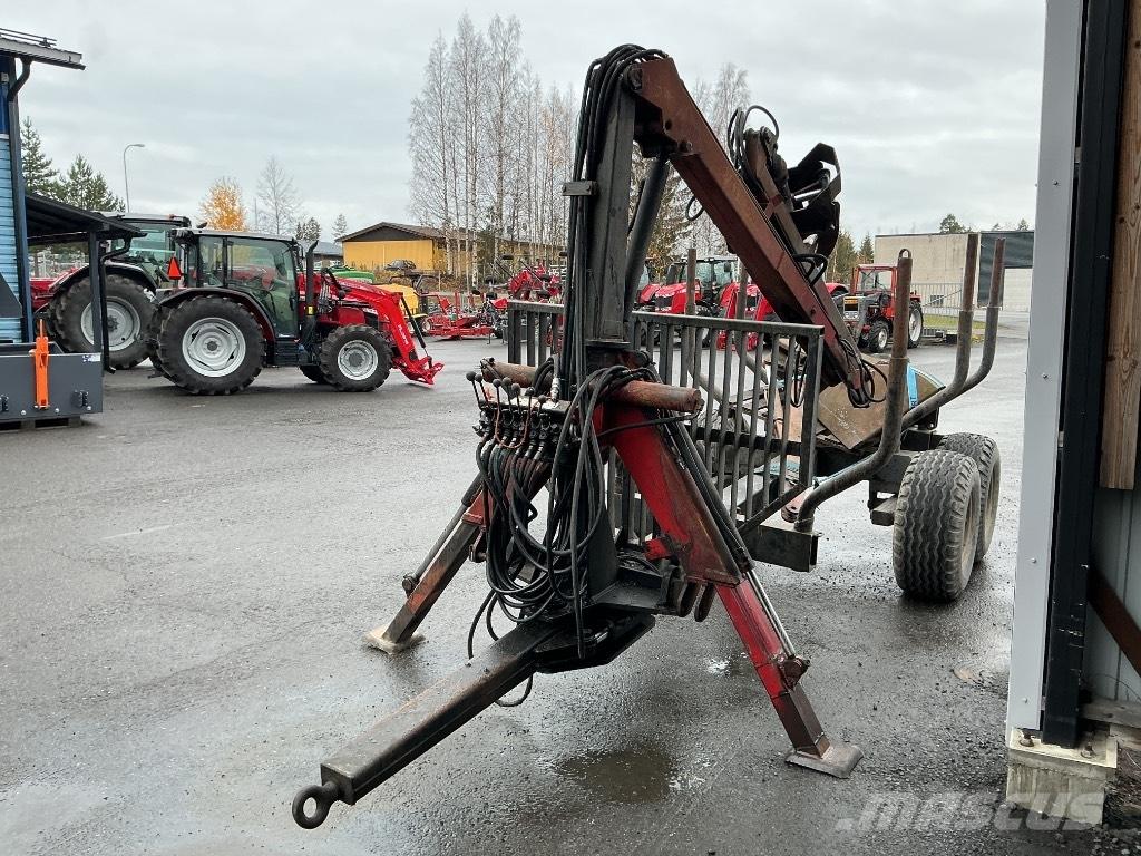 Patu + Tume 1800 MV70 Forest trailers