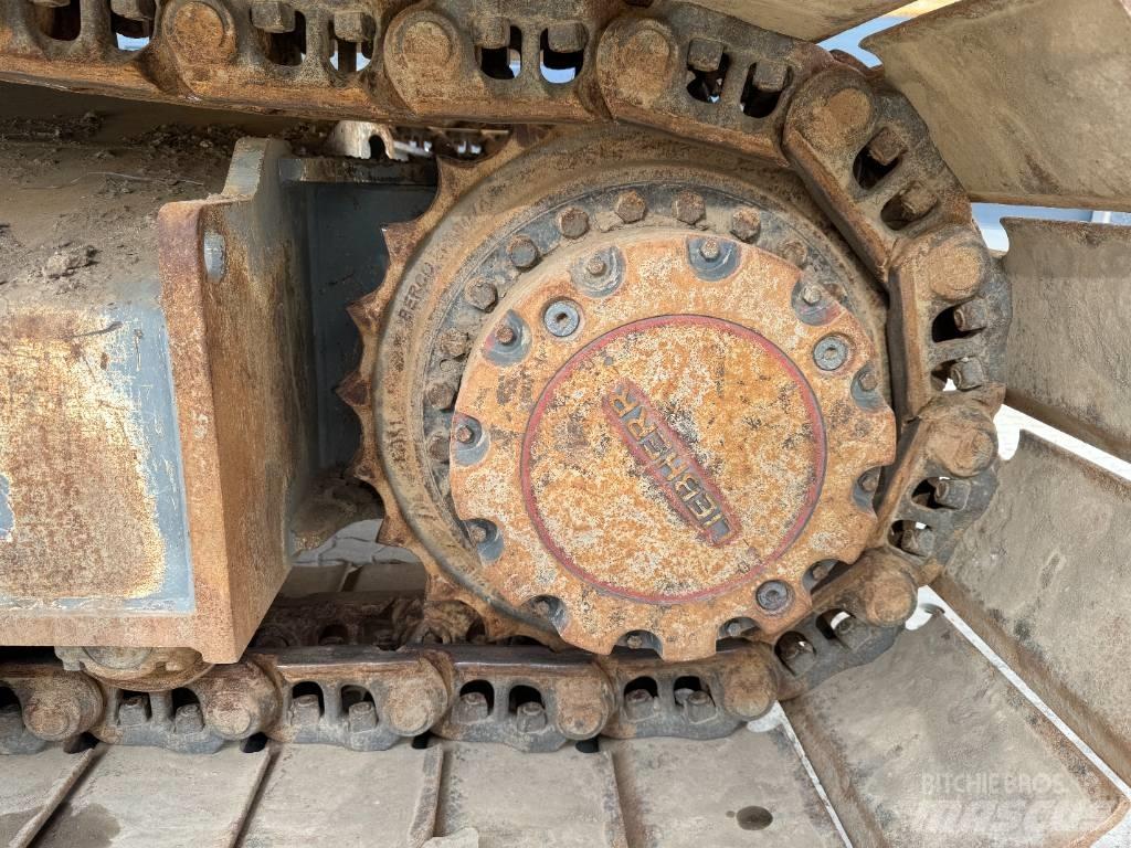 Liebherr R945 Crawler excavators