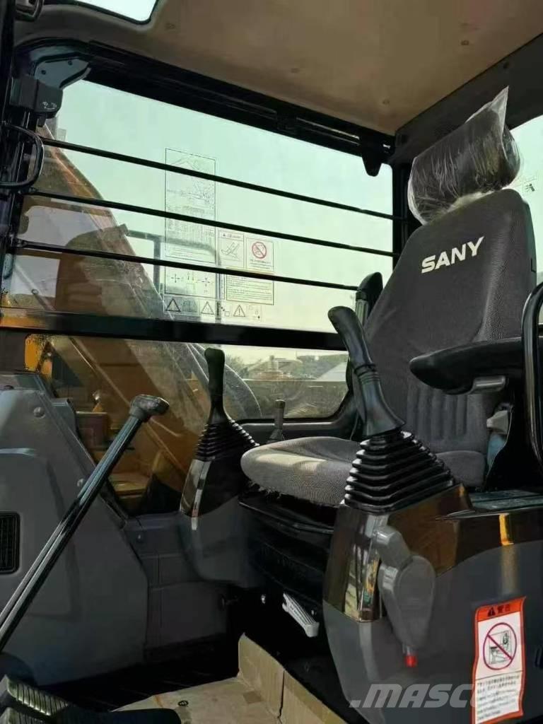 Sany SY75C Midi excavators  7t - 12t