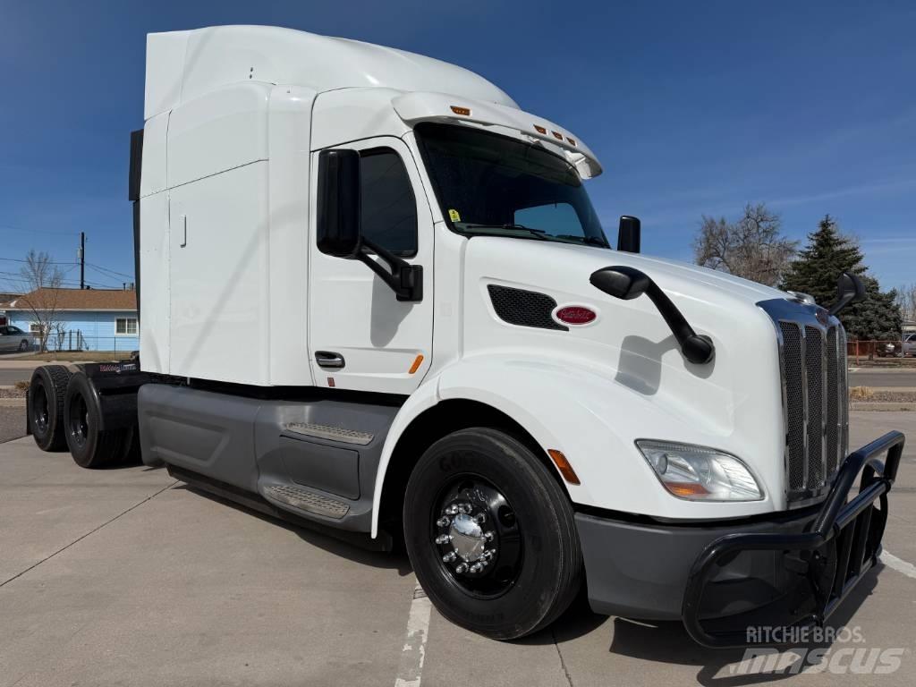 Peterbilt 579 Truck Tractor Units