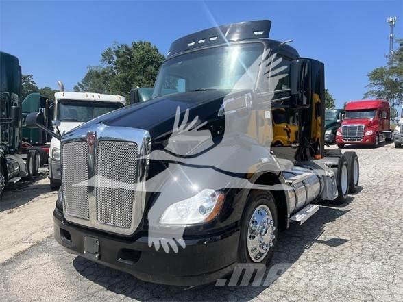 Kenworth T680 Truck Tractor Units