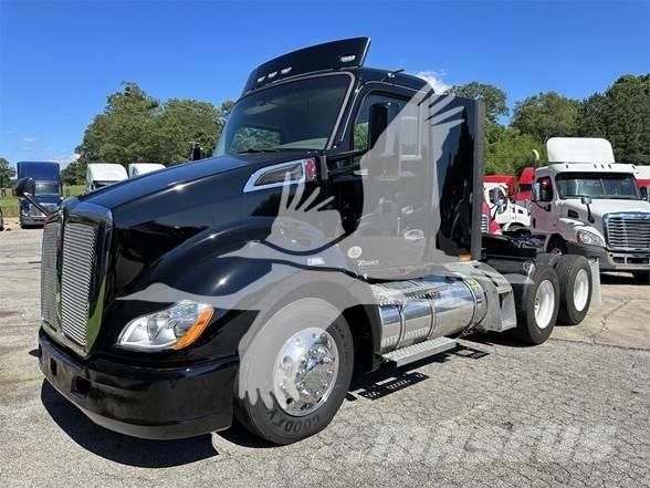 Kenworth T680 Truck Tractor Units