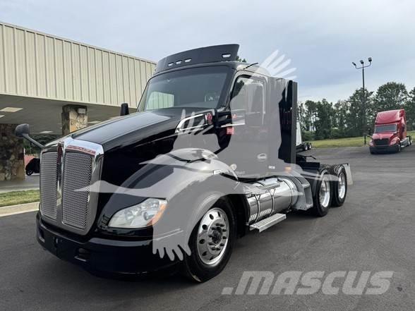 Kenworth T680 Truck Tractor Units
