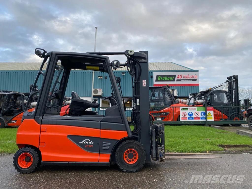 Linde E30L-01 Electric forklift trucks