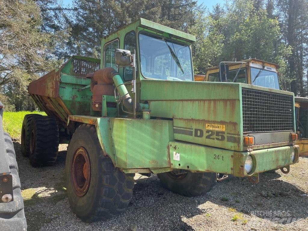 O&K D25 Articulated Haulers