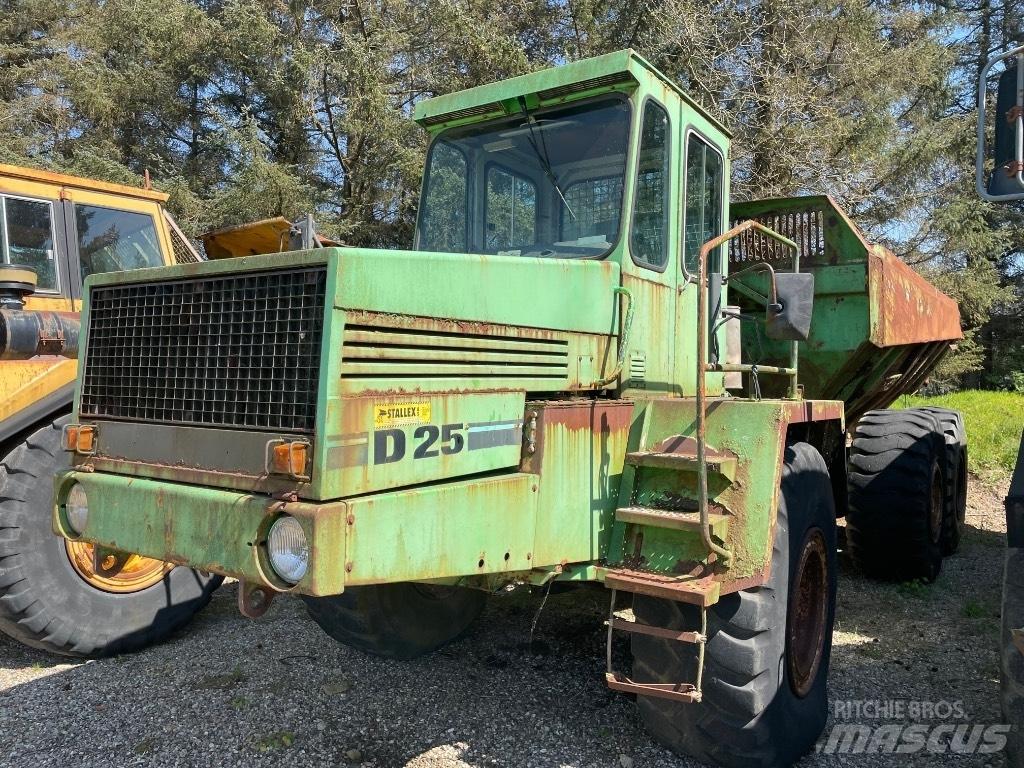 O&K D25 Articulated Haulers