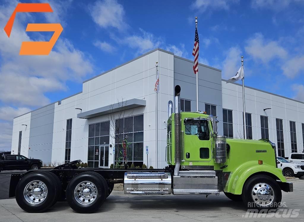 Kenworth W900 Truck Tractor Units