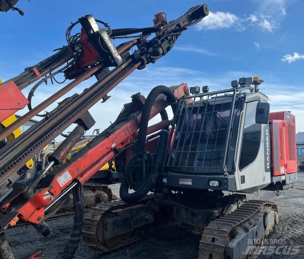 Sandvik DX800 Surface drill rigs