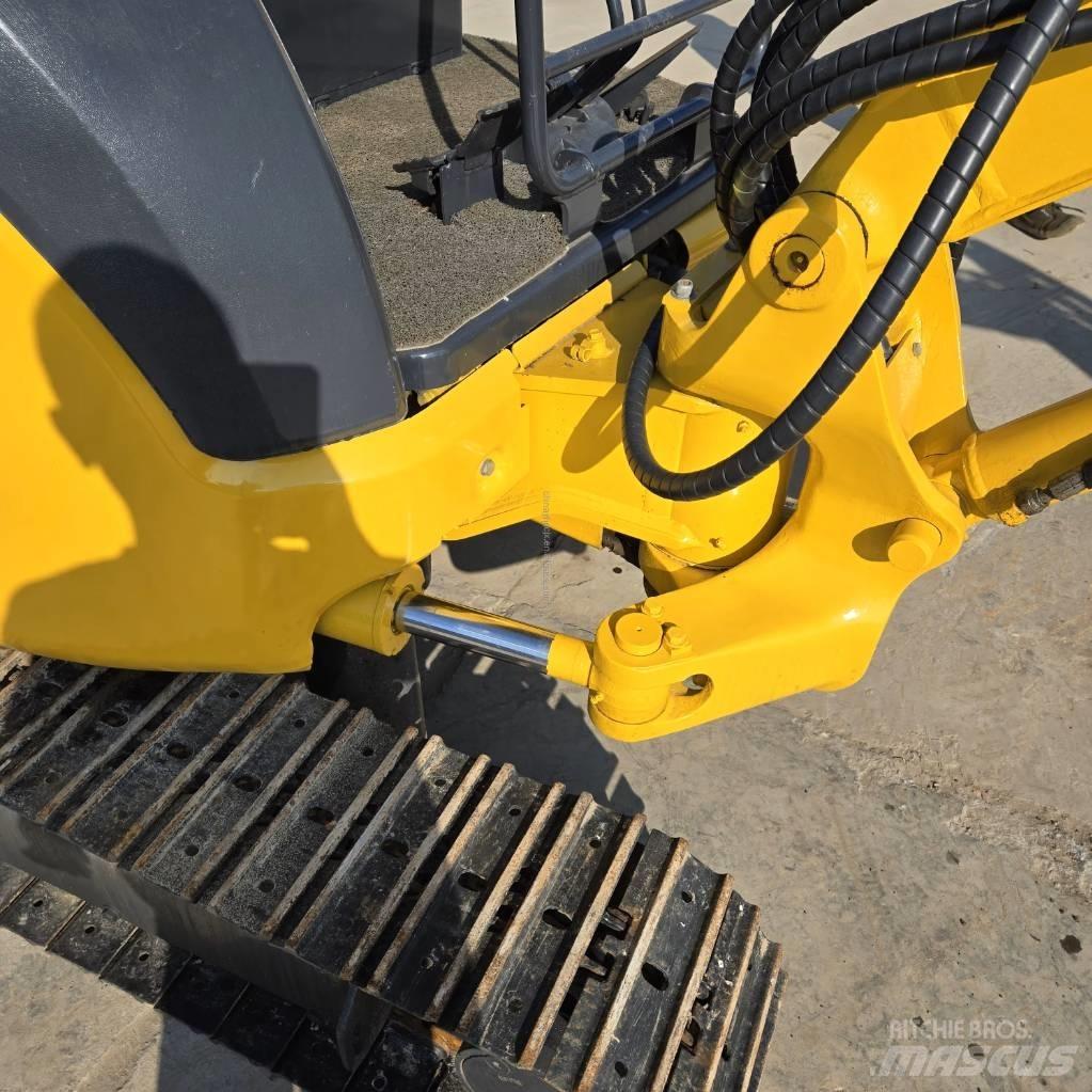 Komatsu PC 35 Mini excavators < 7t