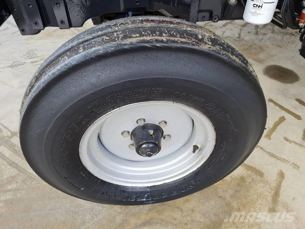 Case IH Farmall 65 A Tractors