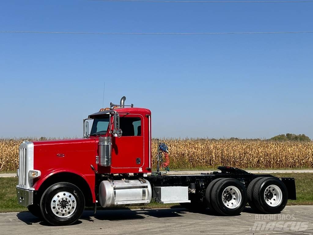 Peterbilt 389 Truck Tractor Units
