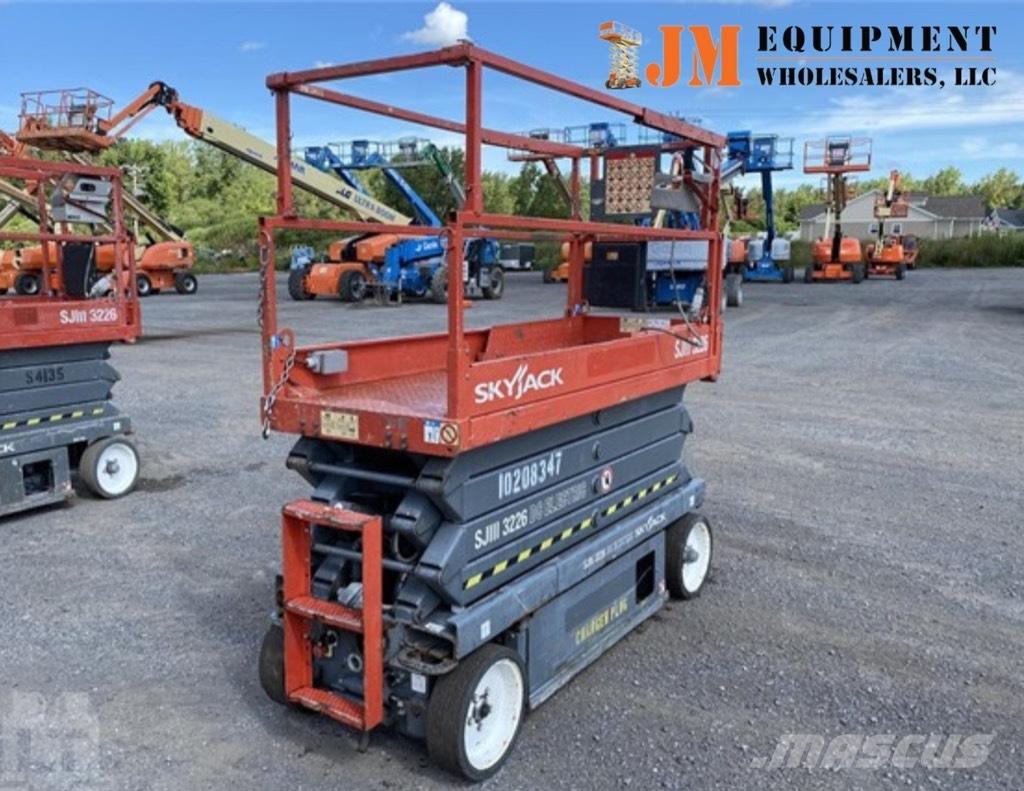 SkyJack SJ III 3226 Scissor lifts
