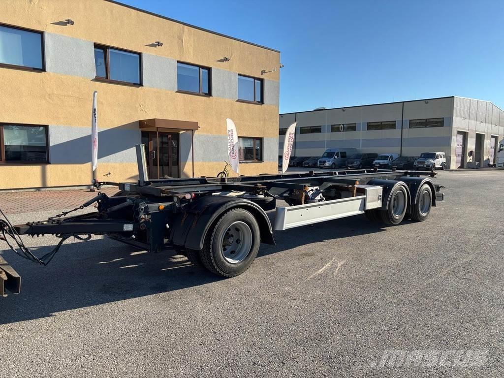 Fliegl 3-AXLE BDF Containerframe/Skiploader trailers