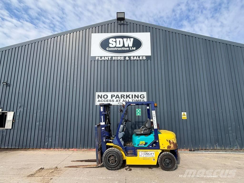 Komatsu FD 25 Diesel Diesel trucks