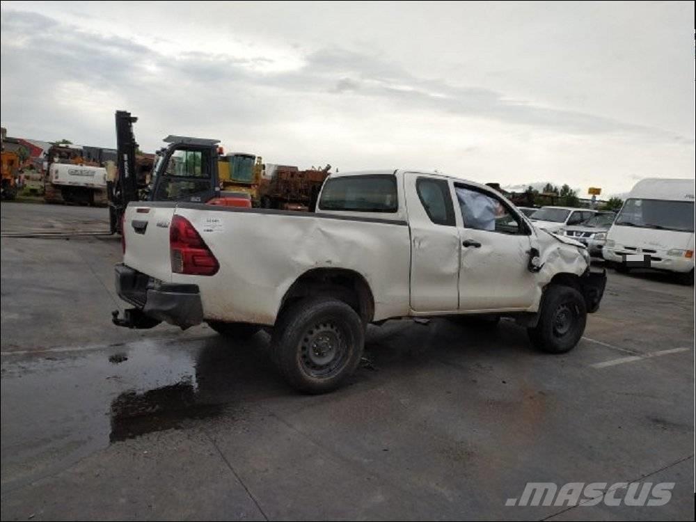 Toyota Hilux 5 Ldv/dropside