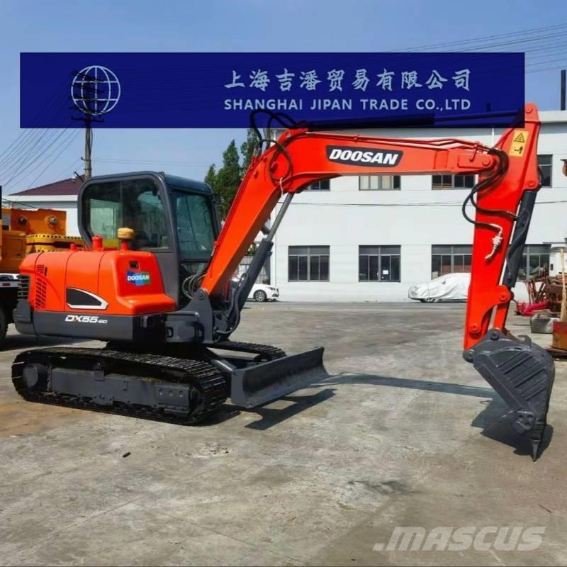 Doosan DX 55 Mini excavators < 7t