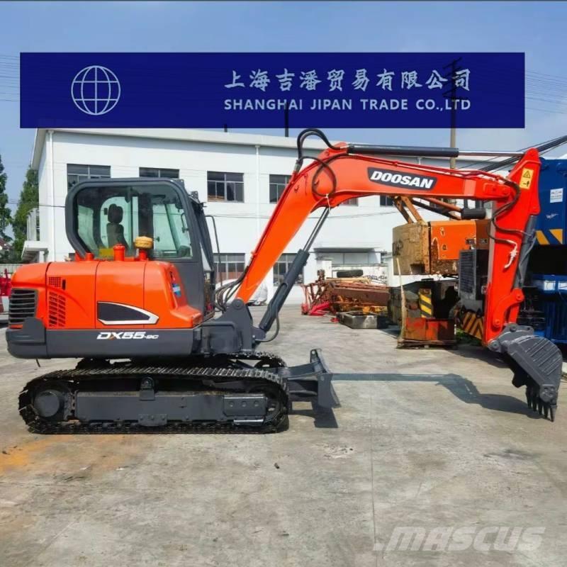 Doosan DX 55 Mini excavators < 7t