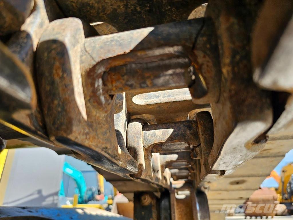 Kobelco SK210LC-9 Crawler excavators