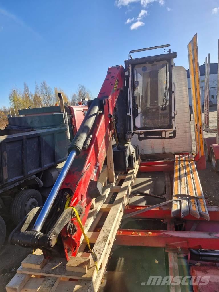 Epsilon M 12 L 97 Timber cranes