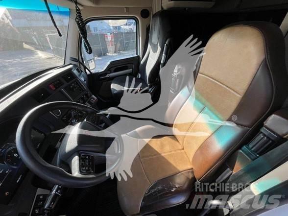Kenworth T680 Truck Tractor Units