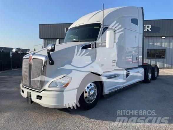 Kenworth T680 Truck Tractor Units