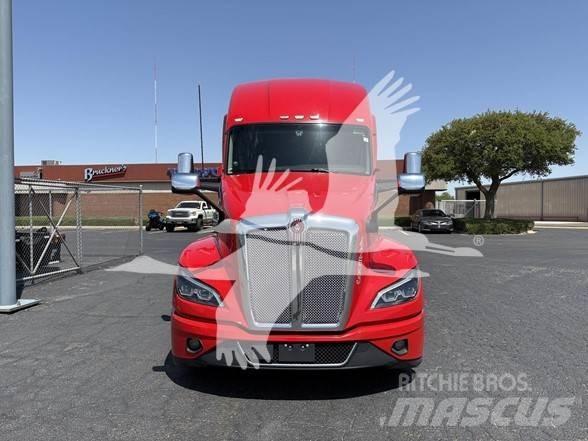 Kenworth T680 Truck Tractor Units