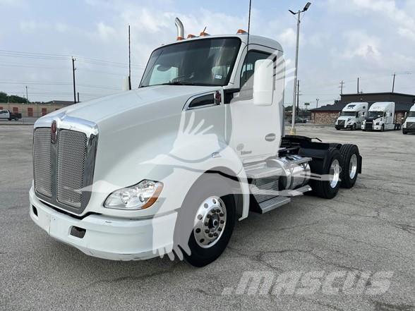 Kenworth T680 Truck Tractor Units