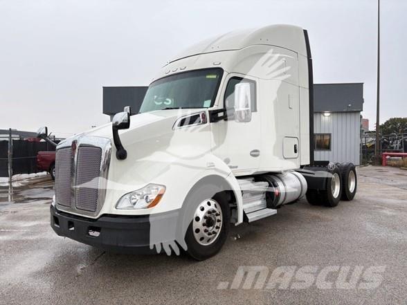 Kenworth T680 Truck Tractor Units