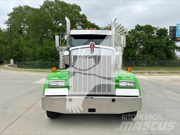 Kenworth W900L Truck Tractor Units