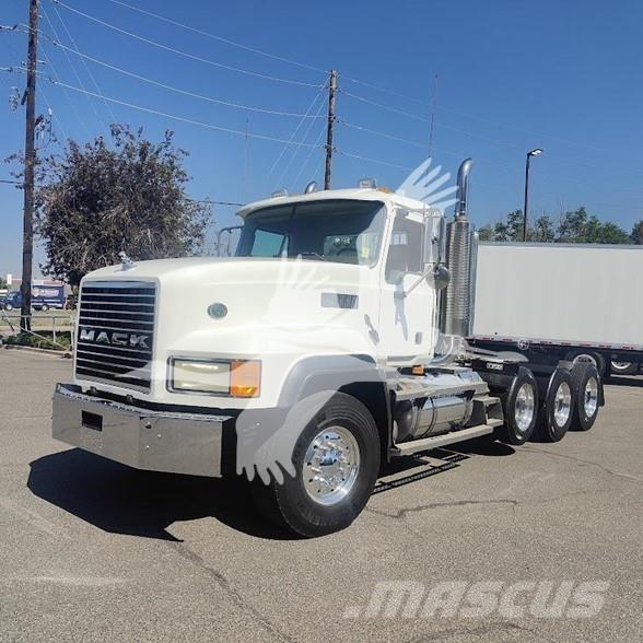 Mack CL733 Truck Tractor Units