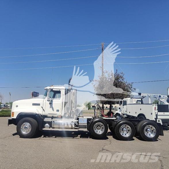 Mack CL733 Truck Tractor Units