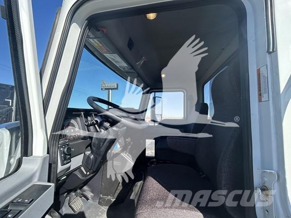 Mack MD6 Tipper trucks