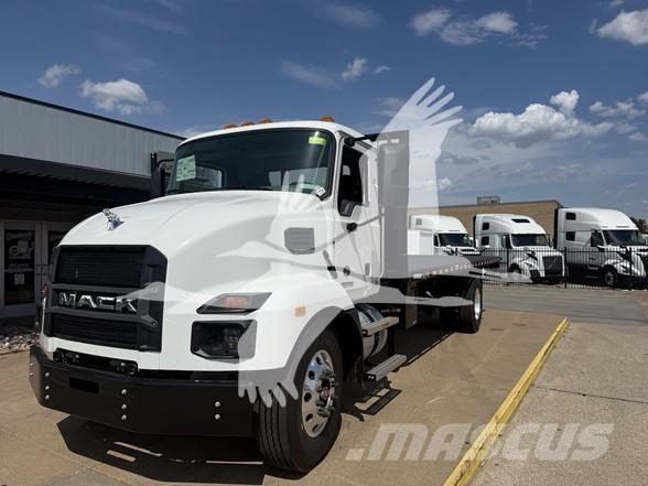 Mack MD6 Flatbed/Dropside trucks