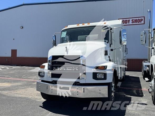 Mack MD7 Other