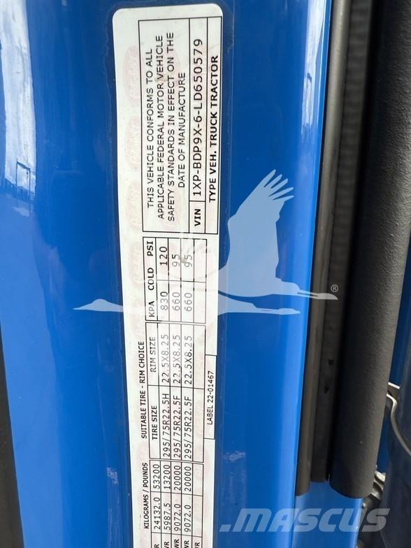 Peterbilt 579 Truck Tractor Units