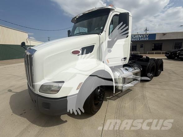 Peterbilt 579 Truck Tractor Units