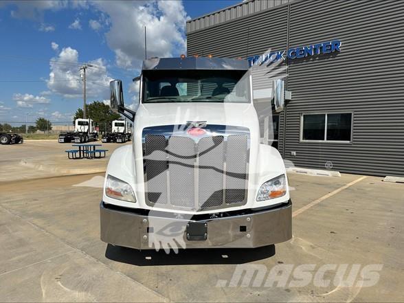 Peterbilt 579 Truck Tractor Units