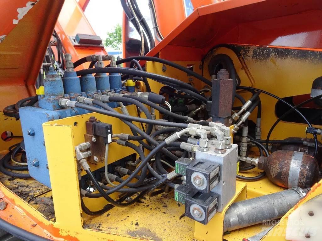 Mecalac 12MXT Wheeled excavators